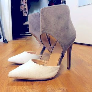 Two-Toned Gray / White Pumps